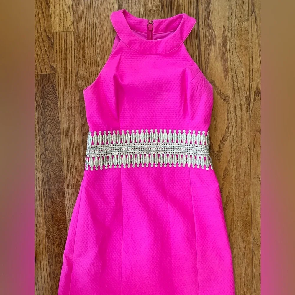 VGC Lilly Ashlyn Shift Dress. Size 2 Magenta Gold.ππ - Picture 7 of 17